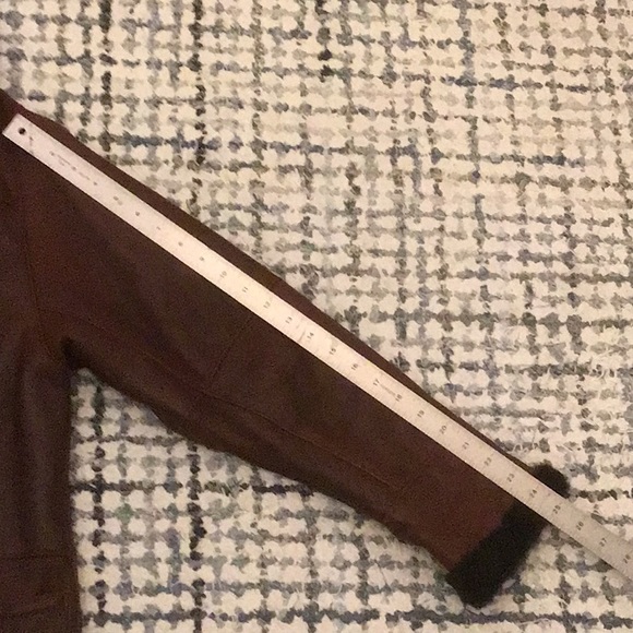 Luxurious Sawyer of Napa Shearling - size small - very good condition- - Picture 7 of 8